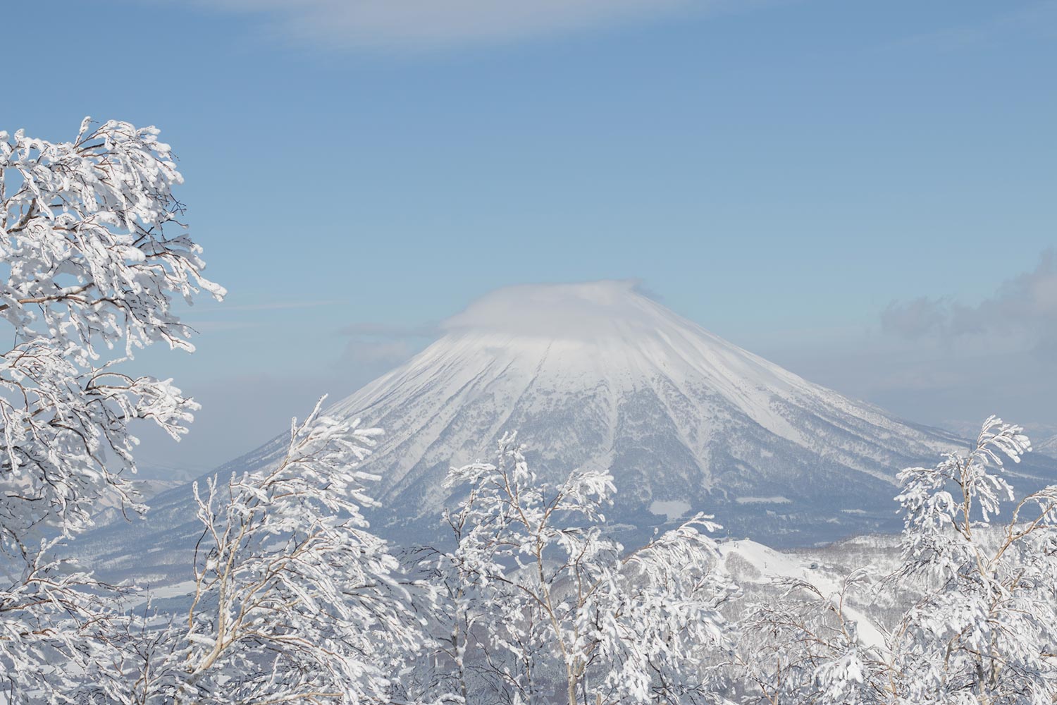 일본 북해도 삿포로 출발 노보리베츠 쇼와 신산, 도야, 니세코 버스 투어 여행